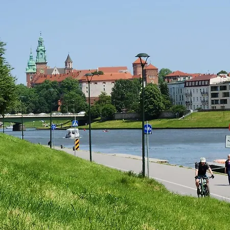 Luxury Vistula Old Town Apartments: Spa, Sauna & Pool Retreat Krakow Exterior photo