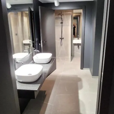 Luxury Vistula Old Town Apartments: Spa, Sauna & Pool Retreat Krakow Exterior photo